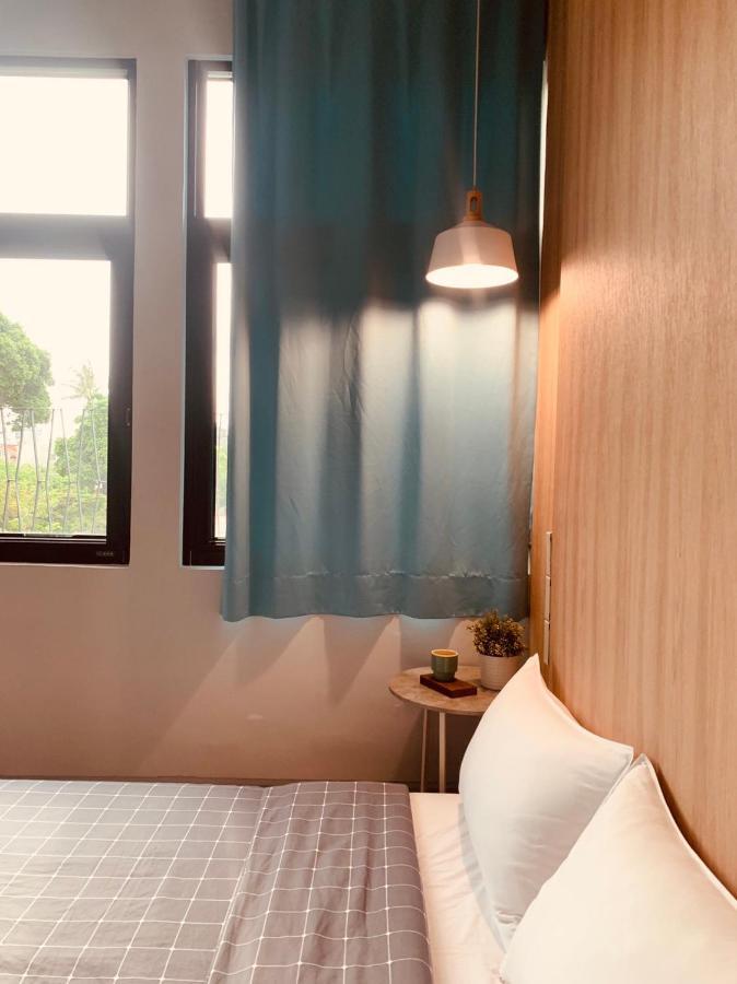OYAJI Guesthouse - 台南可包棟民宿-依入住人數開放房型配置計價 非開放全部房型 可接受再訂房-含10人以上四臥室 其餘9人以下三臥室-本館為官方認證環保旅宿 臺南市民宿261號 Eksteriør billede