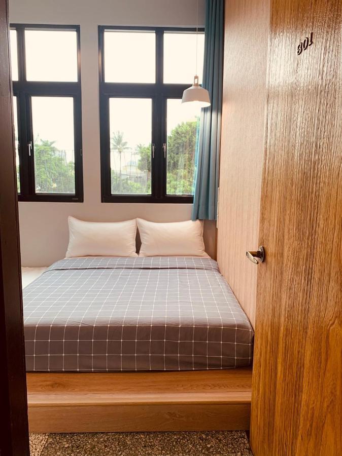 OYAJI Guesthouse - 台南可包棟民宿-依入住人數開放房型配置計價 非開放全部房型 可接受再訂房-含10人以上四臥室 其餘9人以下三臥室-本館為官方認證環保旅宿 臺南市民宿261號 Eksteriør billede