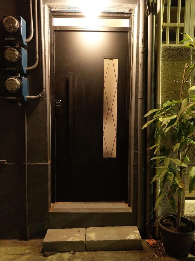 OYAJI Guesthouse - 台南可包棟民宿-依入住人數開放房型配置計價 非開放全部房型 可接受再訂房-含10人以上四臥室 其餘9人以下三臥室-本館為官方認證環保旅宿 臺南市民宿261號 Eksteriør billede